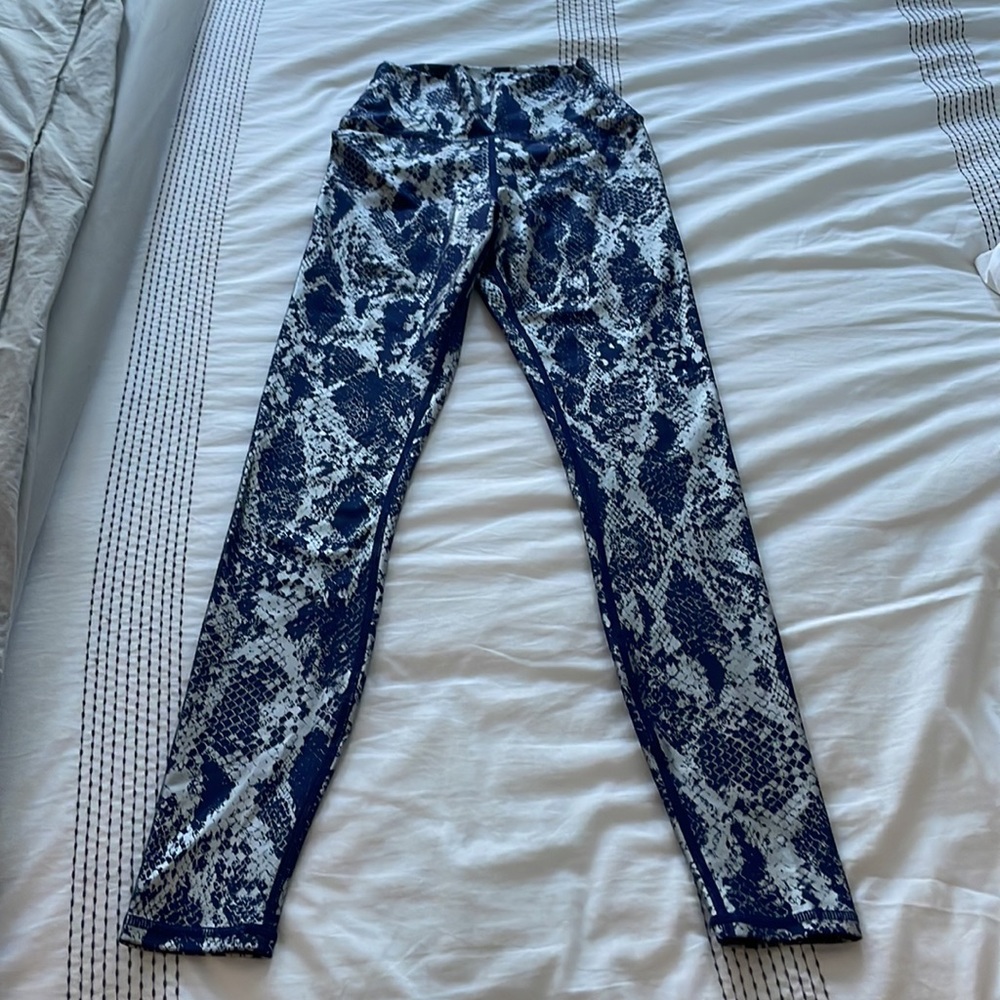 Carbon38 Metallic Snake High Rise Legging - Xs - image 5